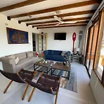 7 Bedroom Styled House In The Walled City